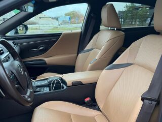 Lexus ES 300h 2.5 131kW