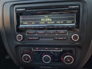 Volkswagen Jetta 1.4 90kW