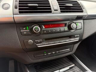 BMW X5 Facelift Sportpakett 3.0 155кВ