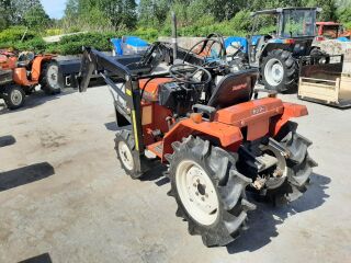 Yanmar F-15 frontaallaadur freesiga