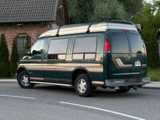 Chevrolet Chevy Van 5.7 V8 187кВ