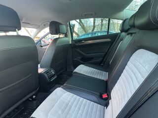 Volkswagen Passat Highline 1.8 132kW
