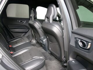 Volvo XC60 AWD R-DESIGN INTELLI SAFE PRO 2.0 D4 140kW