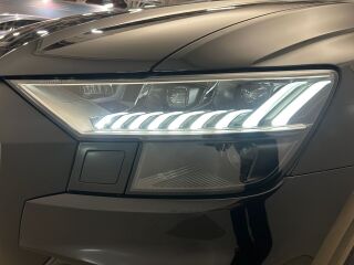 Audi SQ8 quattro 4.0 320kW