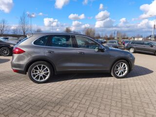 Porsche Cayenne S 4.2 V8 281кВ