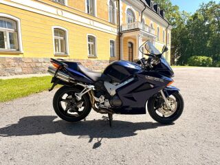 Honda VFR 800 V4 80kW
