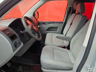 Volkswagen Transporter Kombi 2.5 R5 96кВ