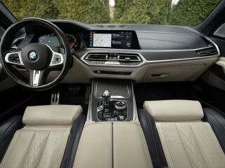 BMW X7 M50d 3.0 294кВ