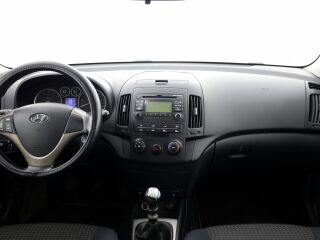 Hyundai i30 Elegance 1.6 90kW