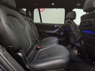 BMW X7 M50D 3.0 294kW