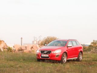 Volvo XC60 R-design 2.4 D3 120kW