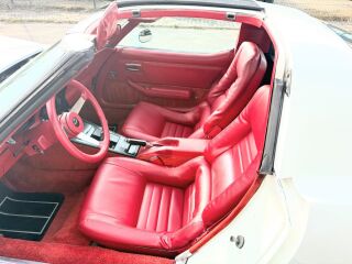 Chevrolet Corvette C3 5.7 V8 168kW
