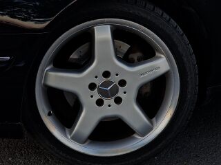 Mercedes-Benz CL 500 5.0 V8 225кВ
