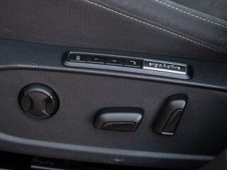Volkswagen Golf Style 2.0 110kW