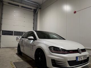 Volkswagen Golf GTI 2.0 R4 236kW