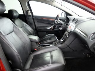 Ford Mondeo Ghia Luxury 2.0 TDCi 103кВ