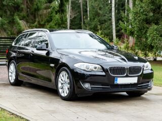 BMW 523 i Touring Sport Package 3.0 R6 150кВ