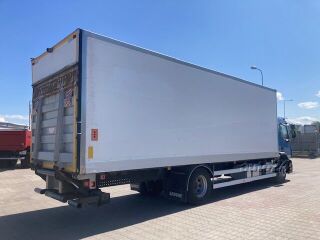 Volvo FE 320+ kahe Lumikko külmutus agregaadiga EURO 6 235kW