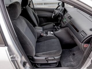Ford Focus C-Max Ghia 1.6 80кВ
