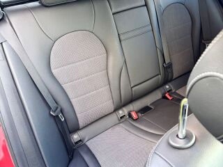 Mercedes-Benz C 220 2.0 143kW