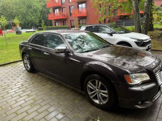 Lancia Thema 3.0 140kW