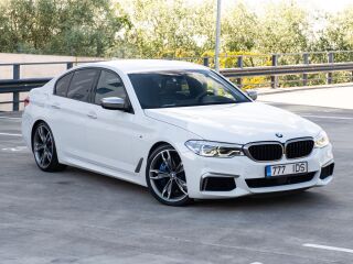 BMW M550 3.0 R6 294кВ