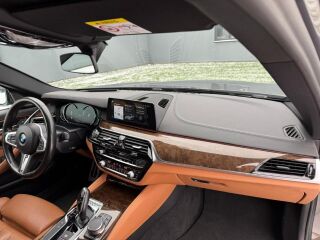 BMW M550 i xDrive Individual Shadowline G30 4.4 V8 Bi-Turbo N63R 340kW