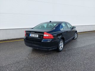 Volvo S80 2.5 147кВ