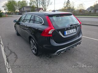 Volvo V60 R-DESIGN 2.0 R5 D3 120kW