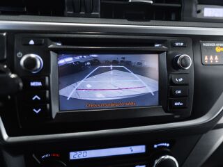 Toyota Auris Comfort Line 1.6 97кВ
