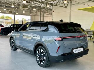 Opel Grandland GS Hybrid 145 e-DCS6 1.2 100kW