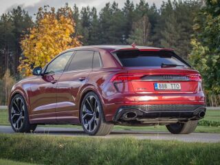 Audi RS Q8 4.0 441кВ