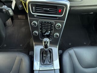 Volvo V60 Summum Facelift EU6 2.0 R4 D4 TDI 133кВ