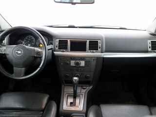 Opel Signum Cosmo Facelift ATM 3.0 CDTi 135kW