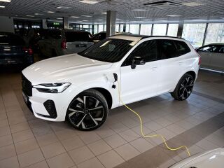 Volvo XC60 AWD T8 4C B&W LUXURY+ ULTRA BLACK INTELLI FUL 2.0 T8 Plug-in facelift 335kW