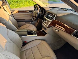 Mercedes-Benz ML 350 3.5 V6 225kW