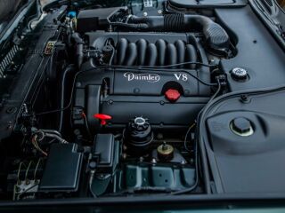 Jaguar XJ Daimler Long 4.0 V8 209kW