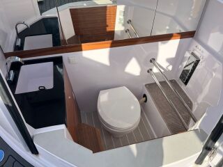 Axopar 28 Cabin 300 XL V8 Mercury Verado V8