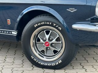 Ford Mustang Fastback GT 4.7 V8