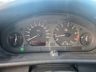 BMW 328 2.8 R6 142kW