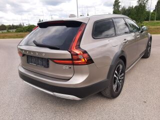 Volvo V90 Cross Country 2.0 145kW