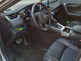 Toyota RAV4 Style Tehnology Style paket T2 2.5 131kW