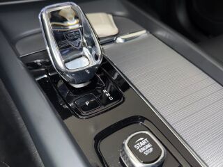 Volvo XC60 B4 D 197hj Ultimate Dark AWD 2.0 B4 Mild Hybrid 145kW