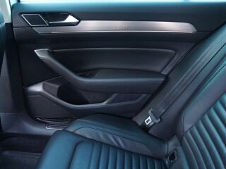 Volkswagen Passat R-line 4 MOTION 2.0 140kW