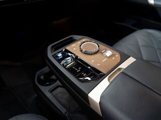 BMW iX xDrive 40 Sports Package 240кВ