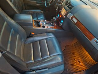 Volkswagen Touareg 2.5 128kW