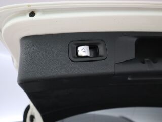 Mercedes-Benz E 220 d AMG 2.0 147kW