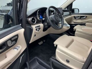 Mercedes-Benz V 300 Avantgarde A2 d AMG Line 2.0 R4 174kW