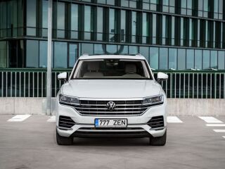 Volkswagen Touareg Atmosphere 4Motion Plug-In Hybrid 3.0 V6 TFSI PHEV 280kW 250кВ
