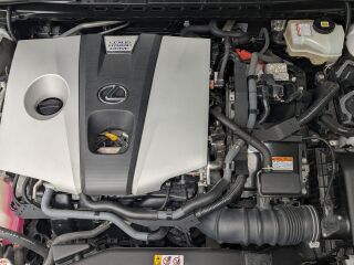 Lexus ES 300h 2.5 131kW